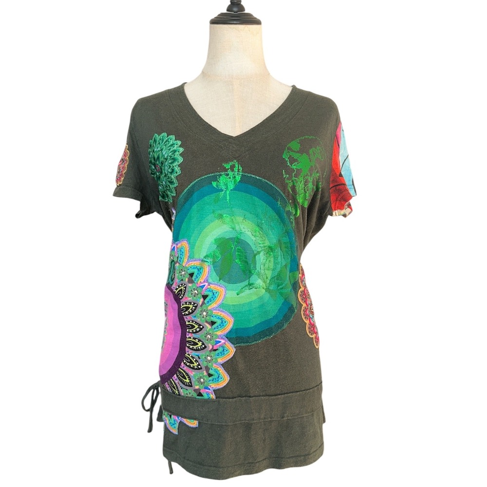Desigual T-shirt Top Women Olive Green Mandala Embroidery Y2K Boho Artsy V-Neck